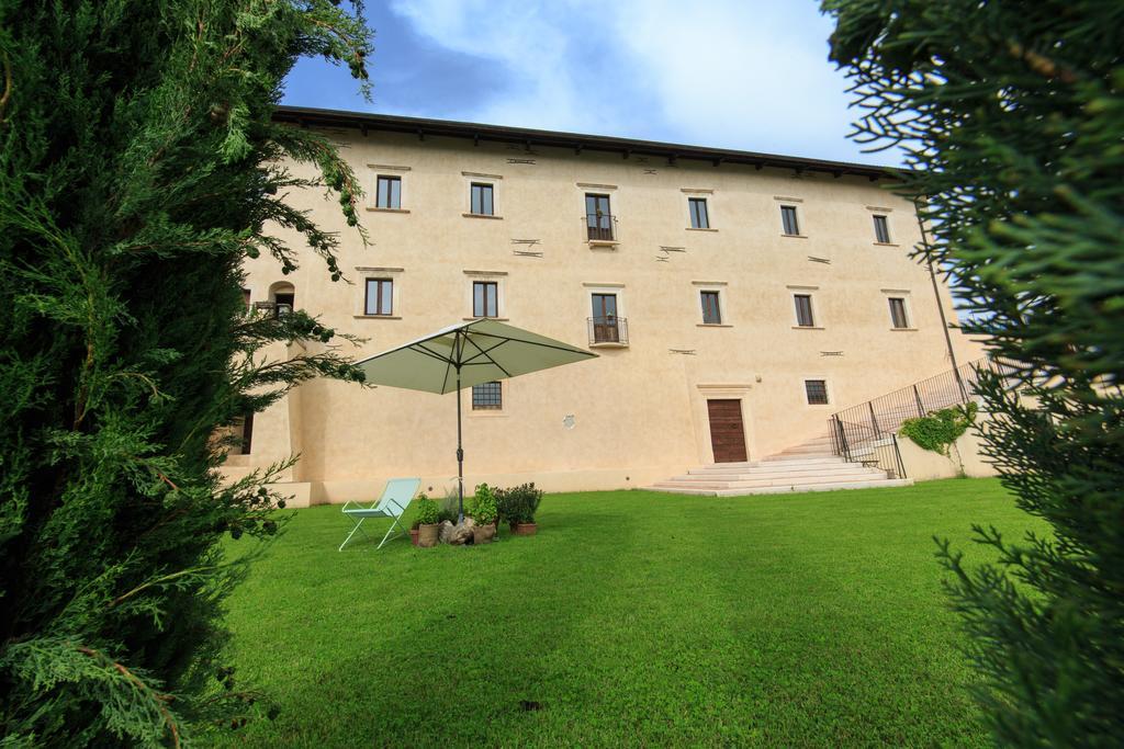 Fontecchio Casa Rosati酒店 外观 照片