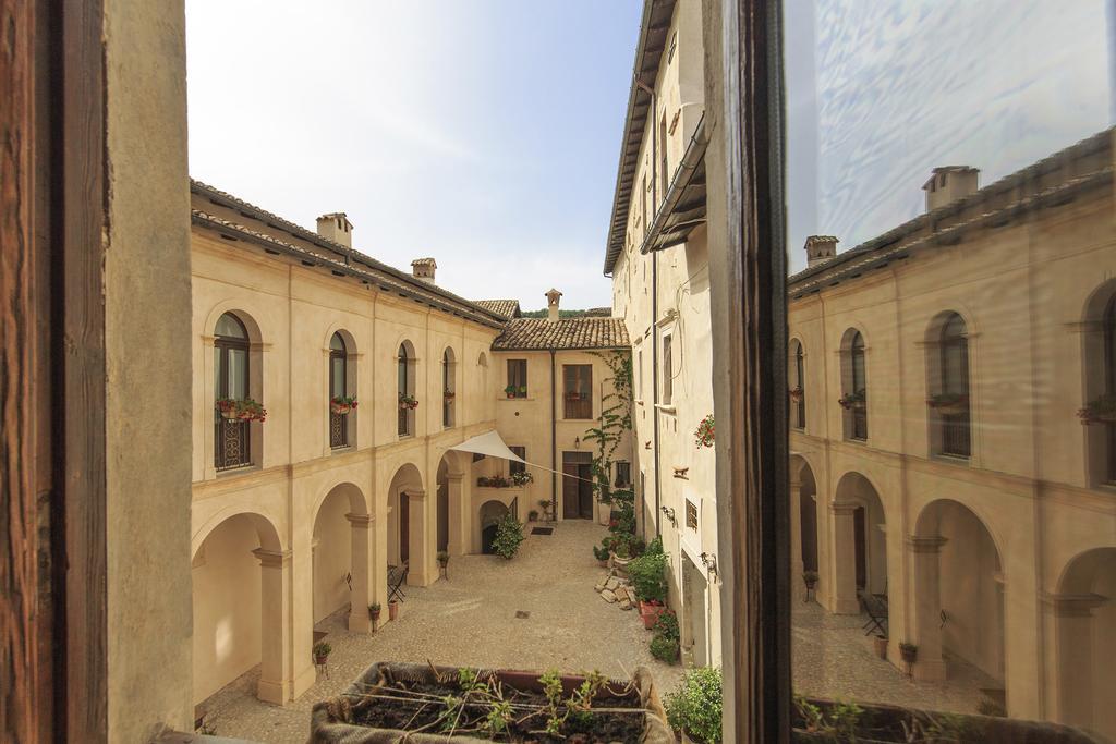Fontecchio Casa Rosati酒店 外观 照片